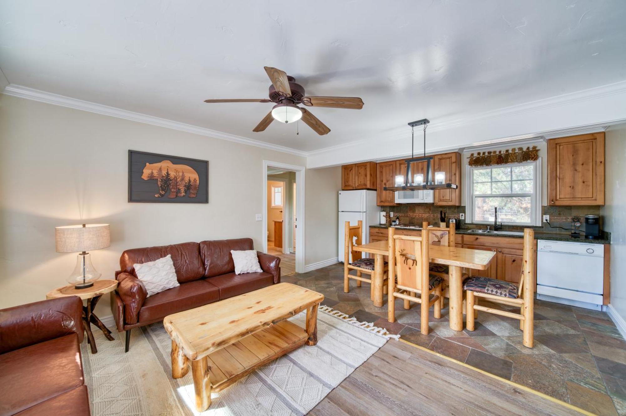 Moose And Maple Motel